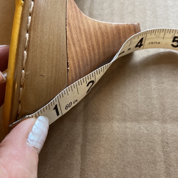 Sofft size 10N orange and yellow leather slip on sandals 4” heel great condition - Picture 10 of 10